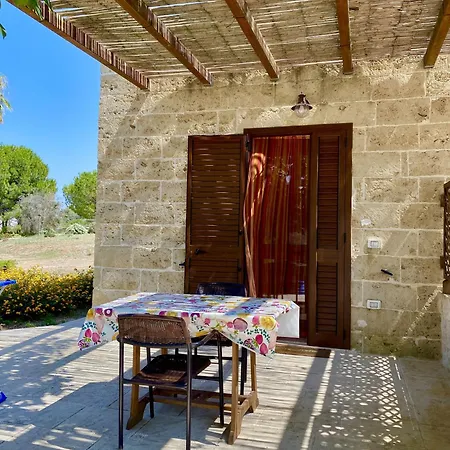 Le Stanze Di Ray - Salento Homes בית כפרי בורגאנייה